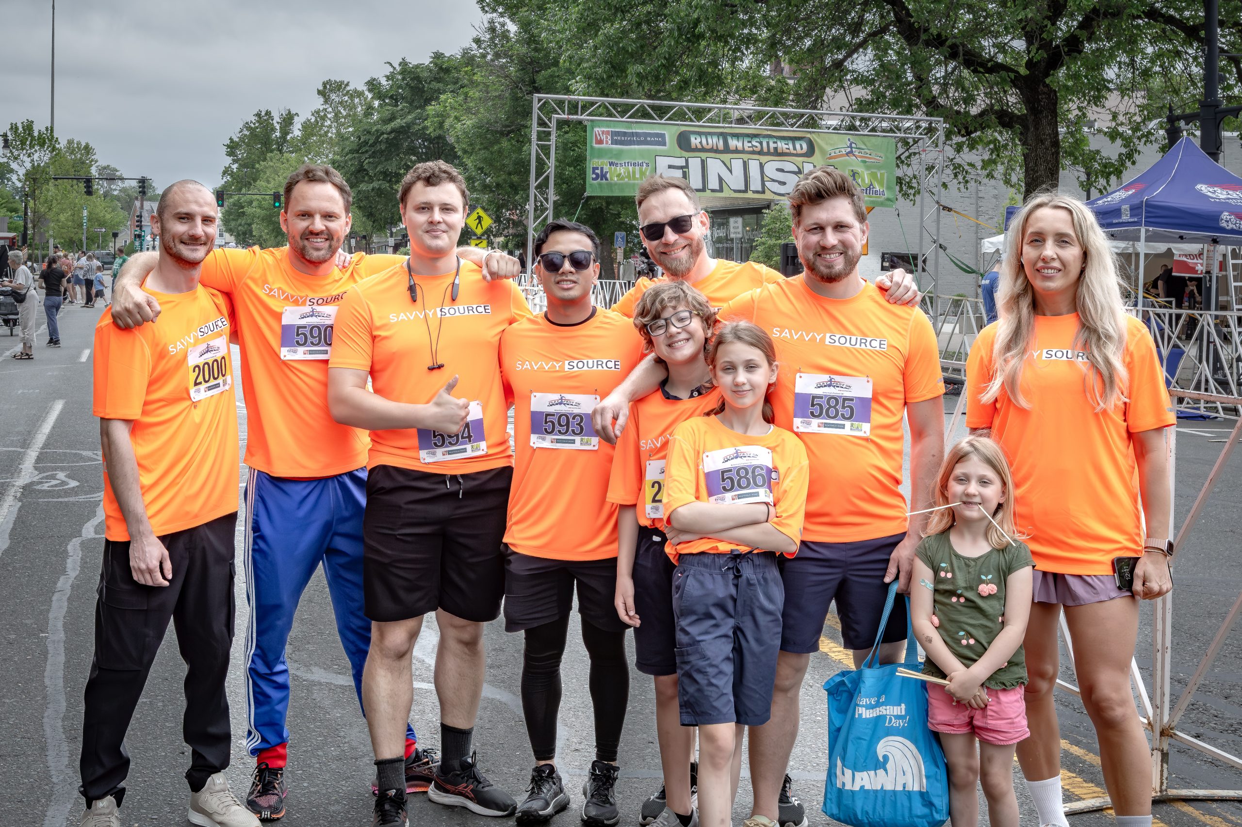 Savvy Source Team Before The Race